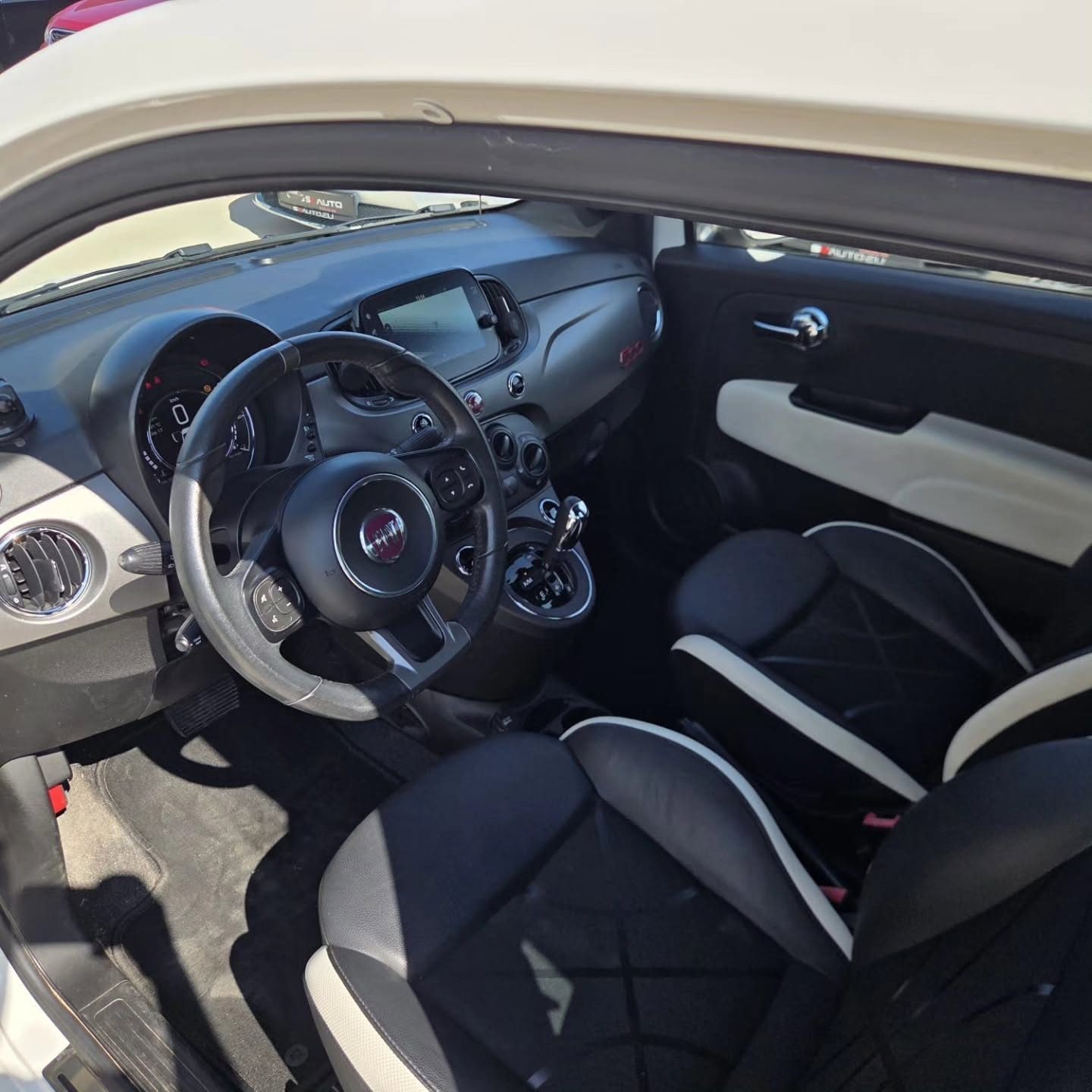 2019 Fiat 500 — fotografija 10
