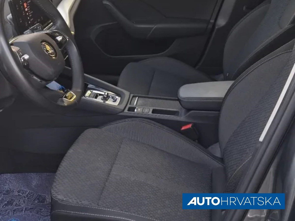 2024 Škoda Octavia — fotografija 12