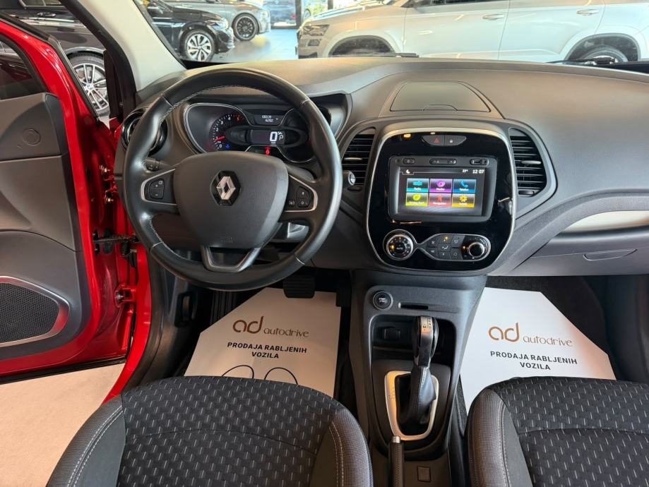 2019 Renault Captur — fotografija 18