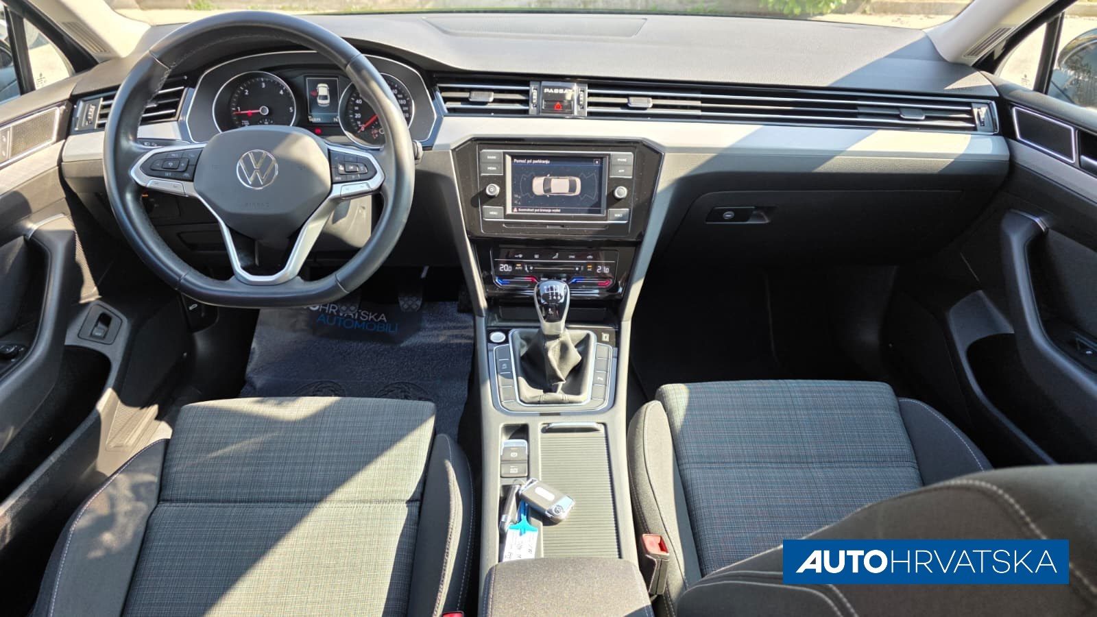 2022 Volkswagen Passat — fotografija 17