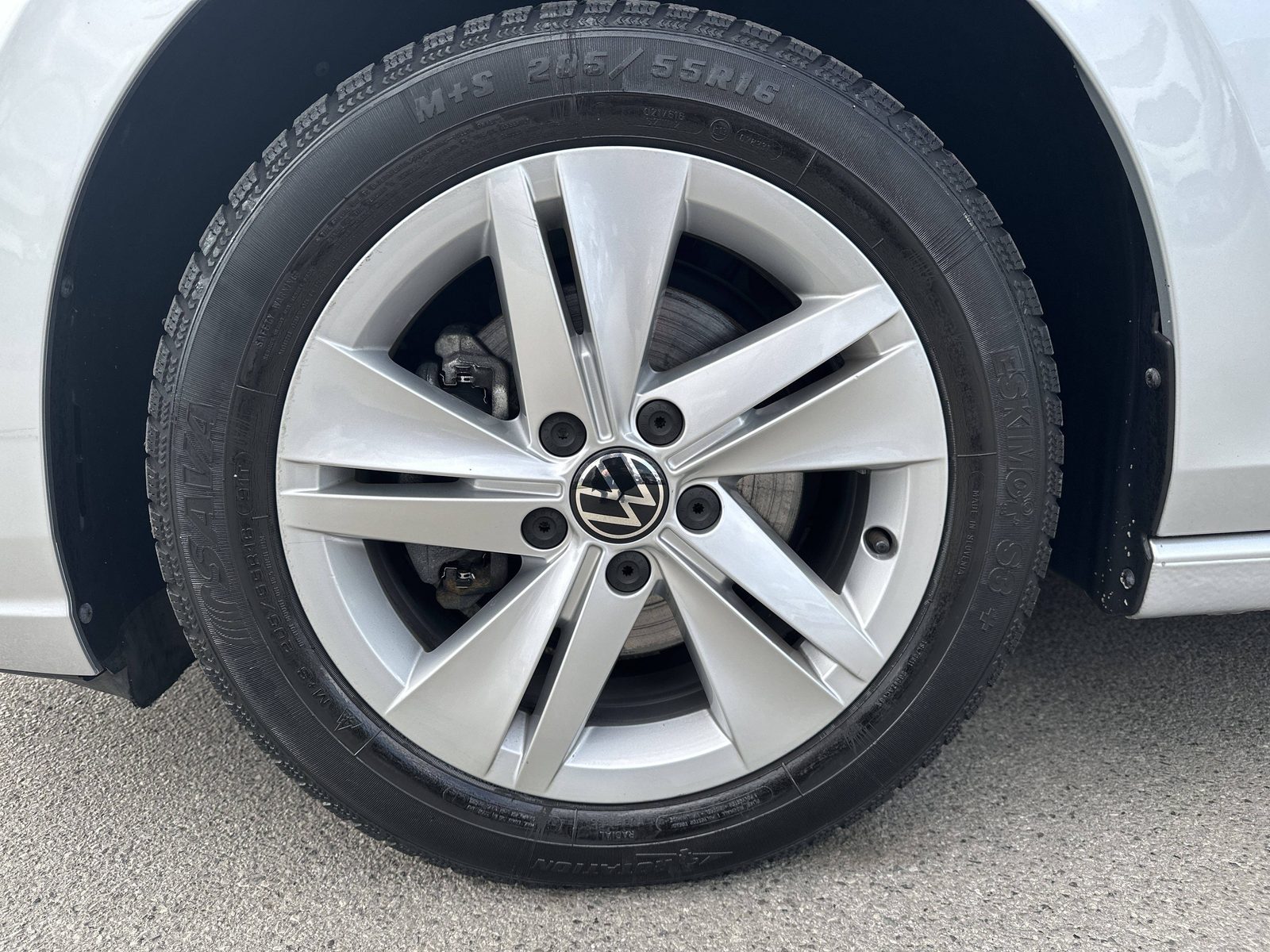 2024 Volkswagen Golf — fotografija 15