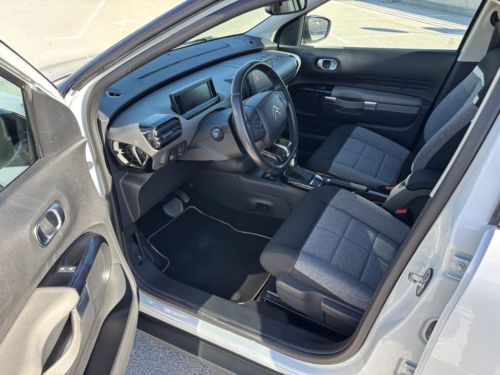 2019 Citroën C4 Cactus — fotografija 14
