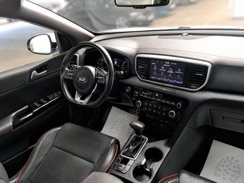 2021 Kia Sportage — sličica 21