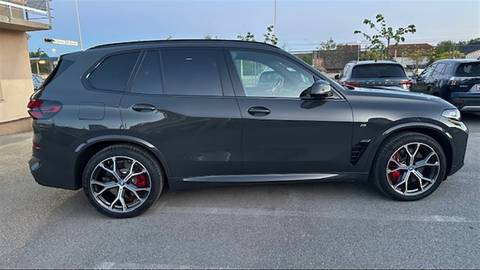2025 BMW X5 — sličica 4