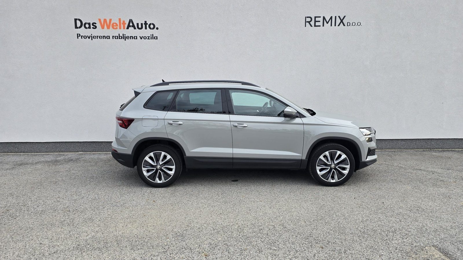 2023 Škoda Karoq — fotografija 4