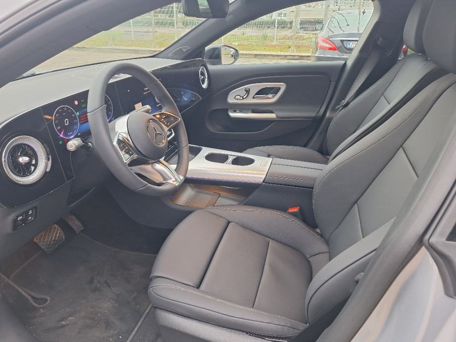 2025 Mercedes-Benz CLA — fotografija 9