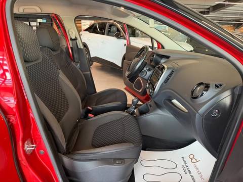 2019 Renault Captur — sličica 24