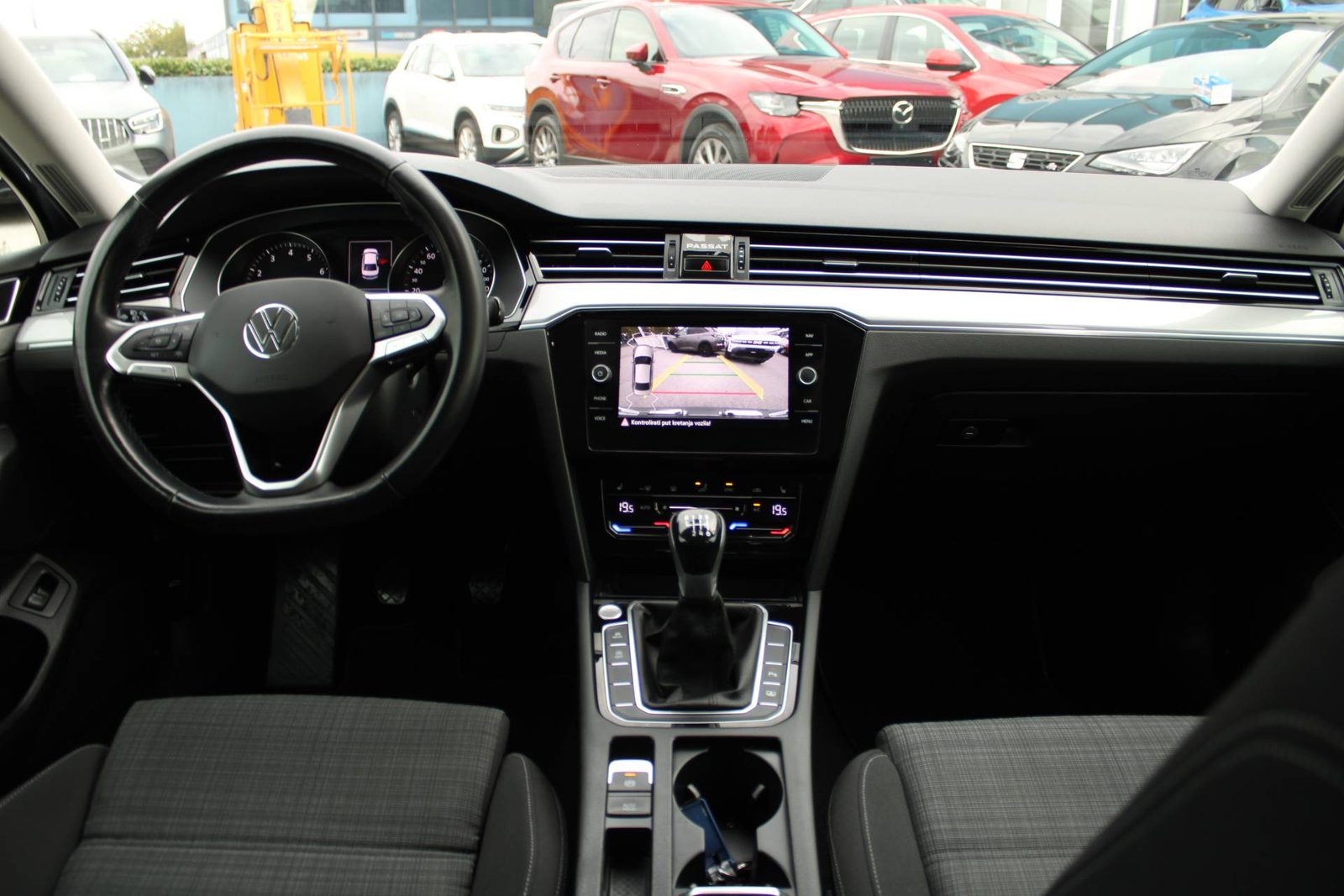 2022 Volkswagen Passat — fotografija 14
