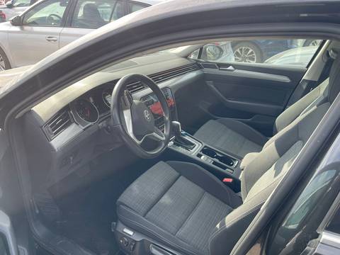 2021 Volkswagen Passat — sličica 4