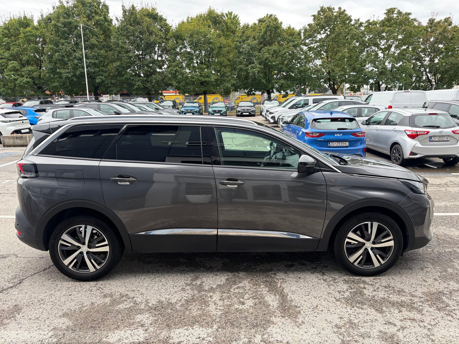 2022 Peugeot 5008 — fotografija 6