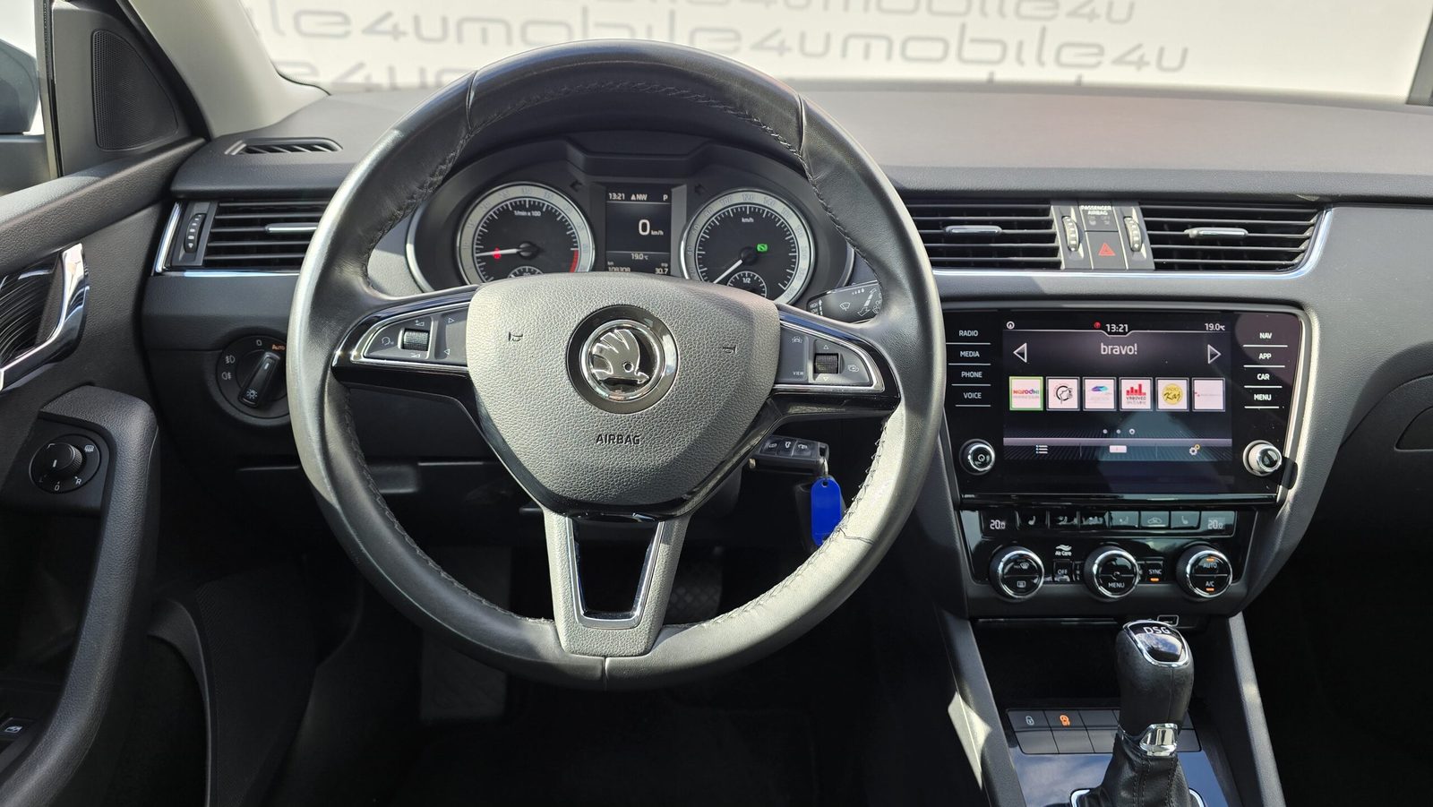 2020 Škoda Octavia — fotografija 10
