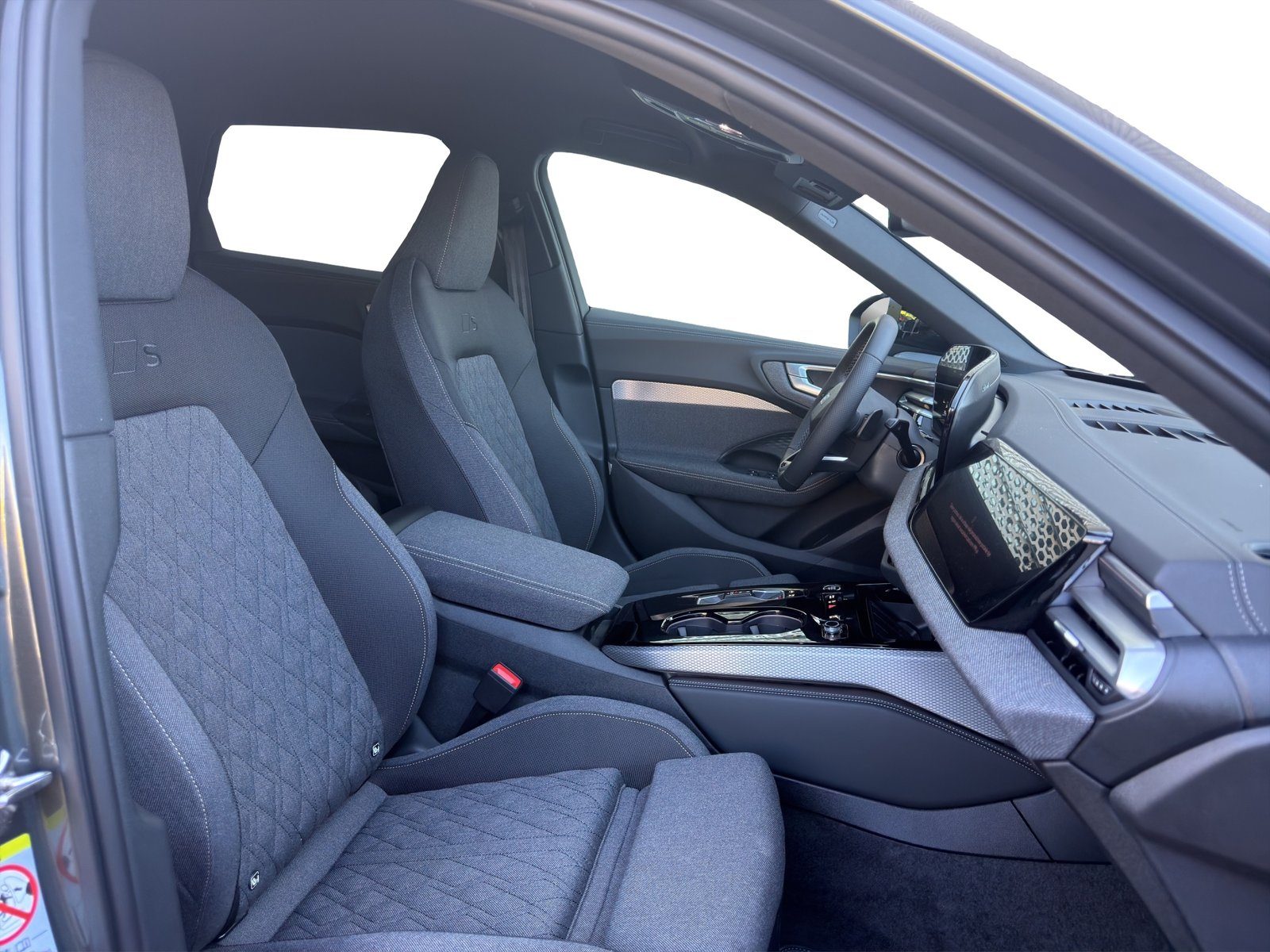 2026 Audi A5 Avant S line — fotografija 15