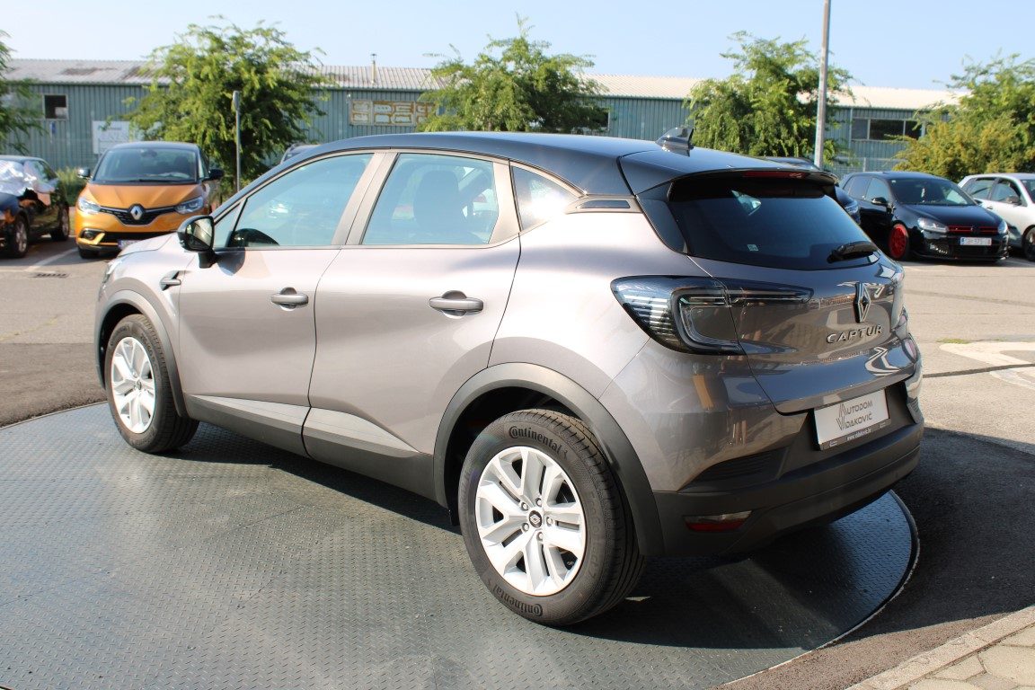 2025 Renault Captur — fotografija 4
