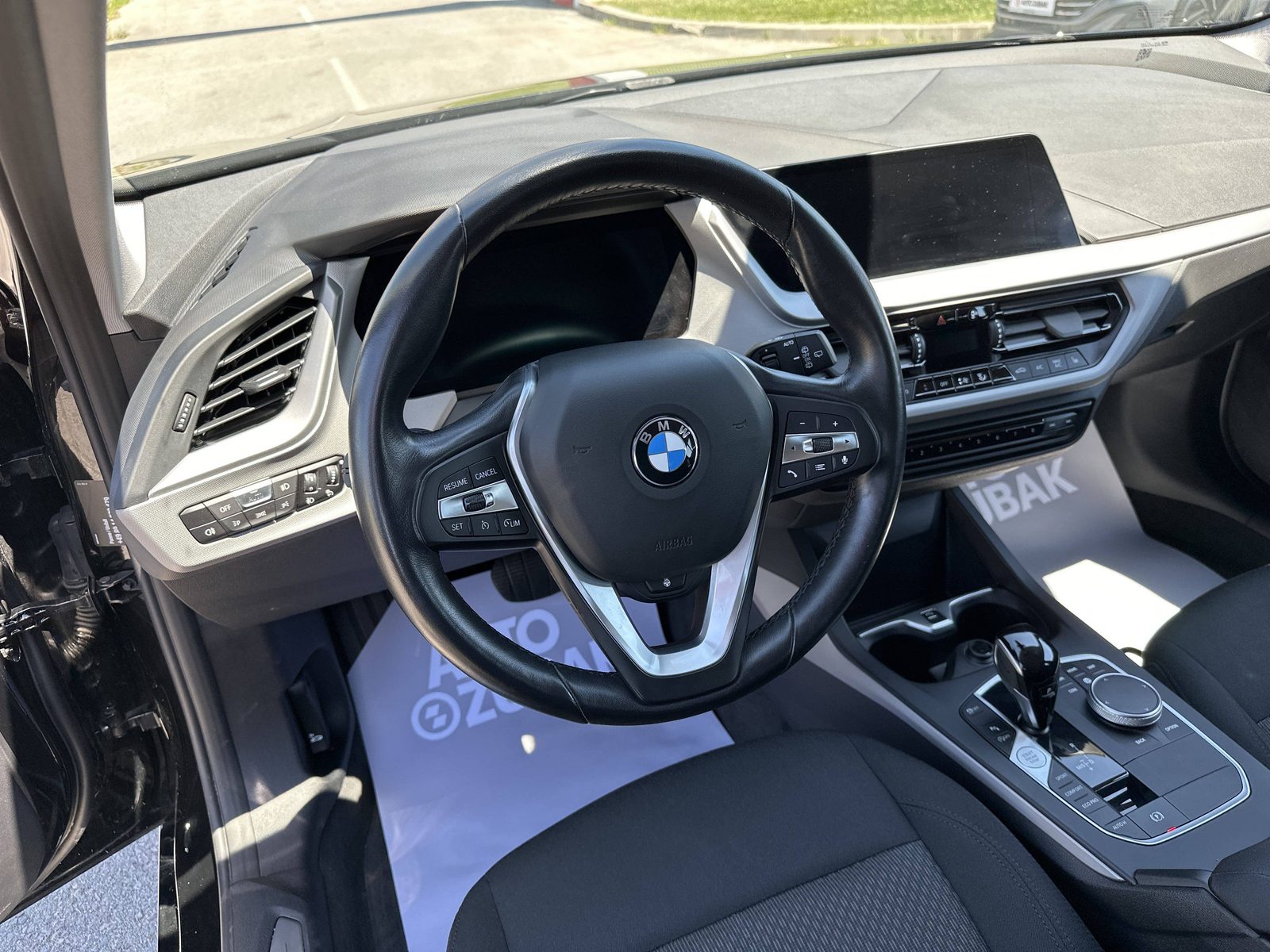 2023 BMW Serija 1 — fotografija 25