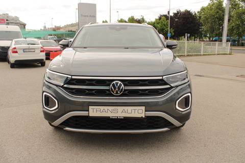 2023 Volkswagen T-Roc — sličica 2