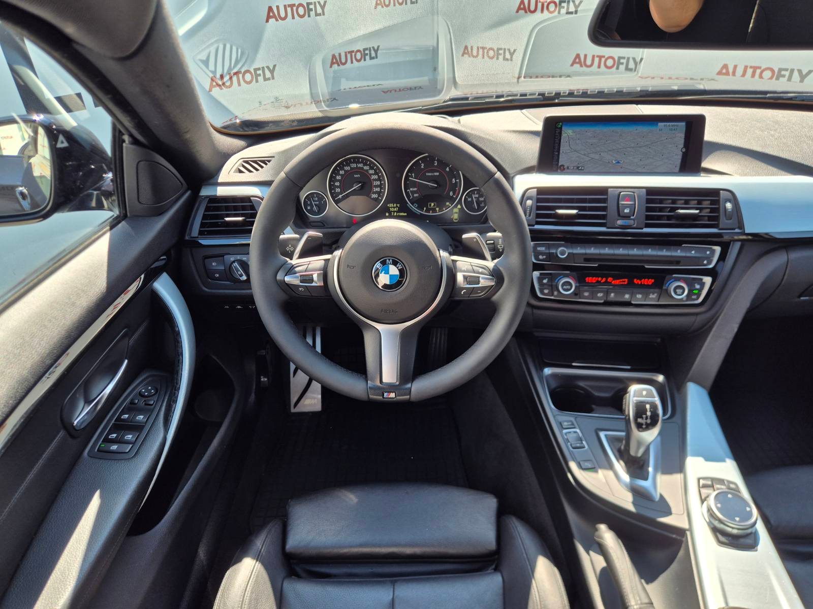 2015 BMW Serija 4 M Sport — fotografija 17