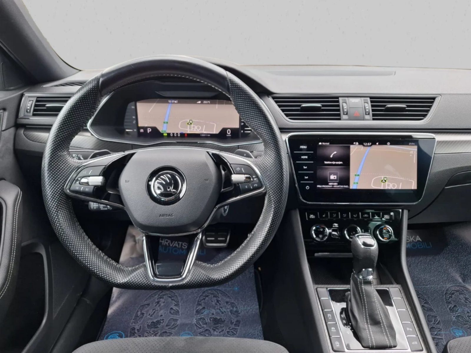 2023 Škoda Superb Sportline — fotografija 19