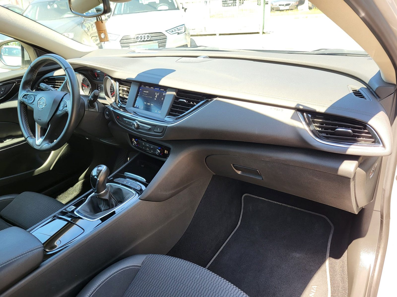 2019 Opel Insignia — fotografija 14