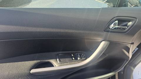 2008 Peugeot 308 — sličica 20