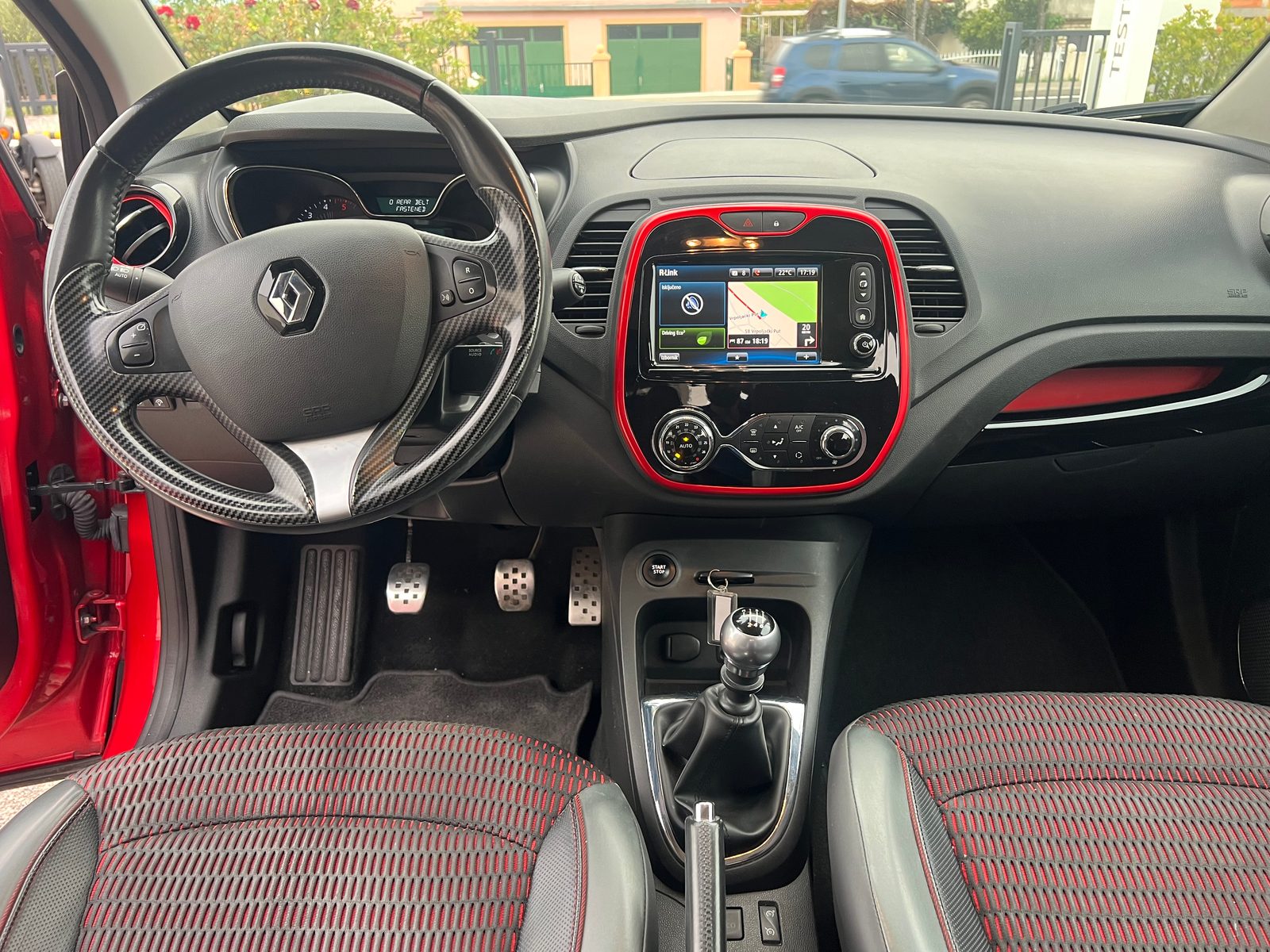 2017 Renault Captur — fotografija 11