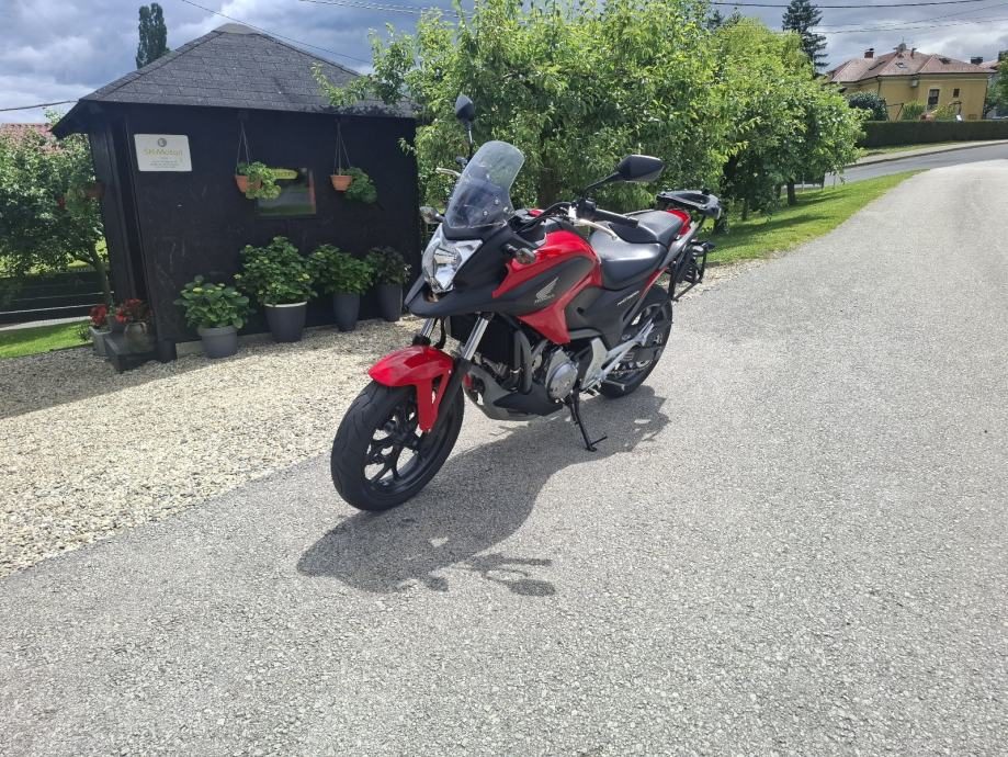2016 Honda NC700XA — fotografija 13