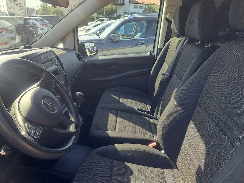 2017 Mercedes-Benz Vito — fotografija 13