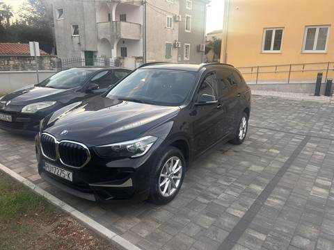 2022 BMW X1