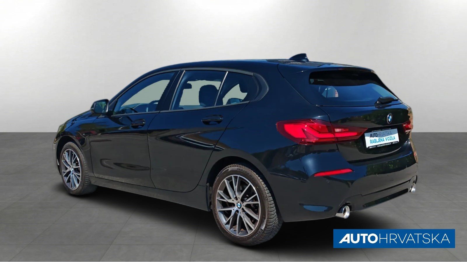 2023 BMW Serija 1 — fotografija 7