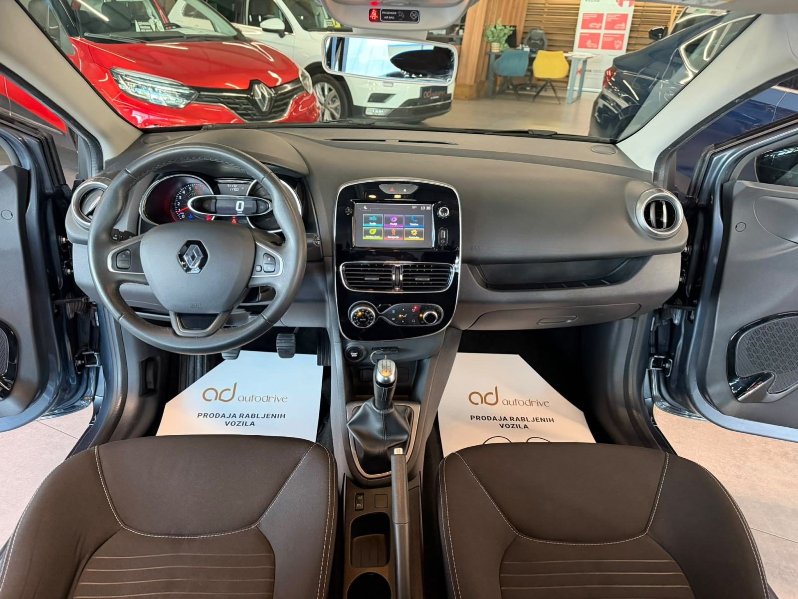 2017 Renault Clio Grandtour — fotografija 14