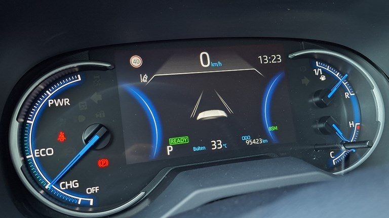 2022 Toyota RAV4 — fotografija 18