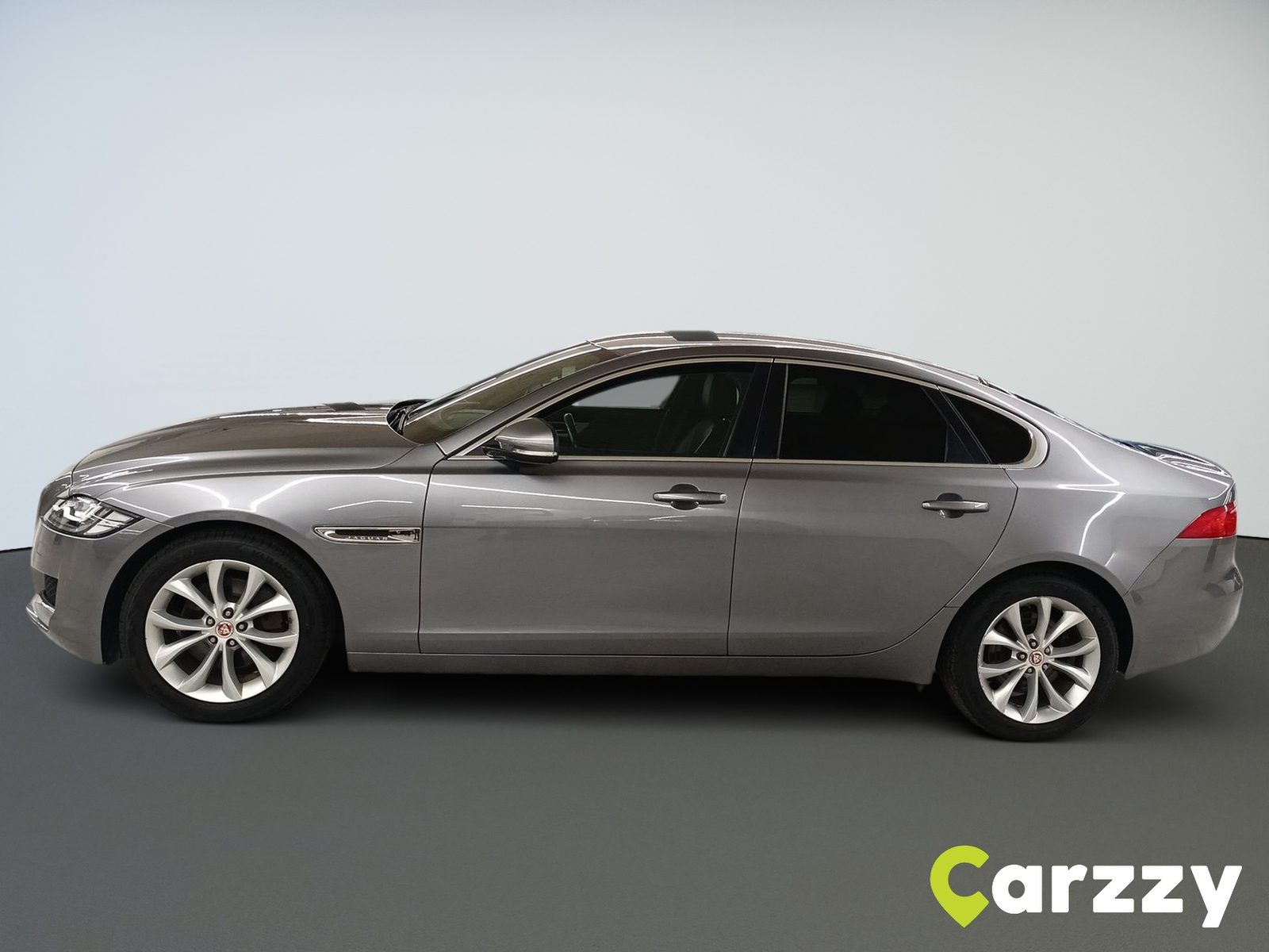 2021 Jaguar XF — fotografija 9