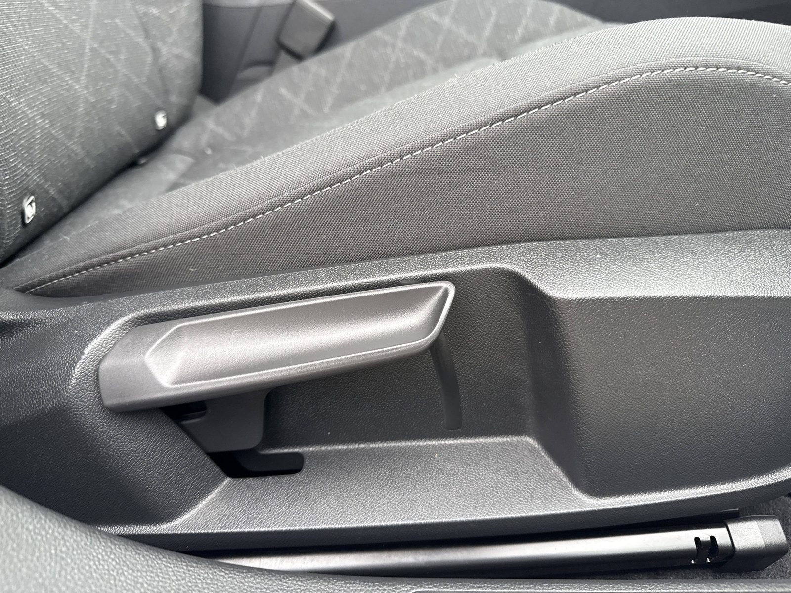 2024 Volkswagen Golf — fotografija 23