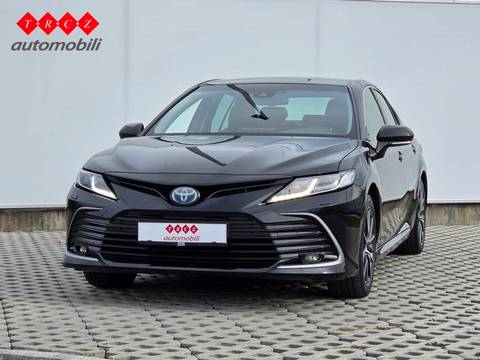 2021 Toyota Camry — sličica 2