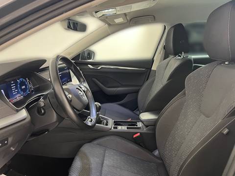 2022 Škoda Octavia Combi — sličica 13