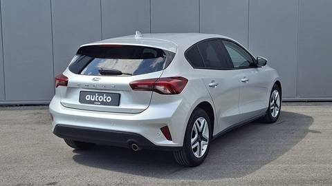 2022 Ford Focus — sličica 3