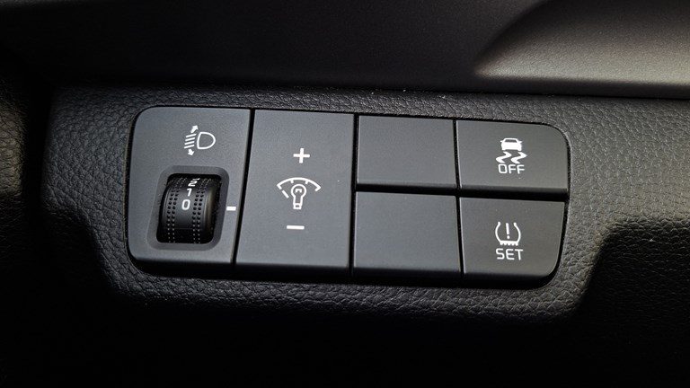 2020 Kia Stonic — fotografija 19