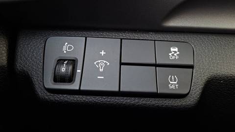 2020 Kia Stonic — sličica 19