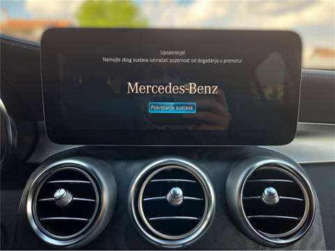 2022 Mercedes-Benz GLC — sličica 9