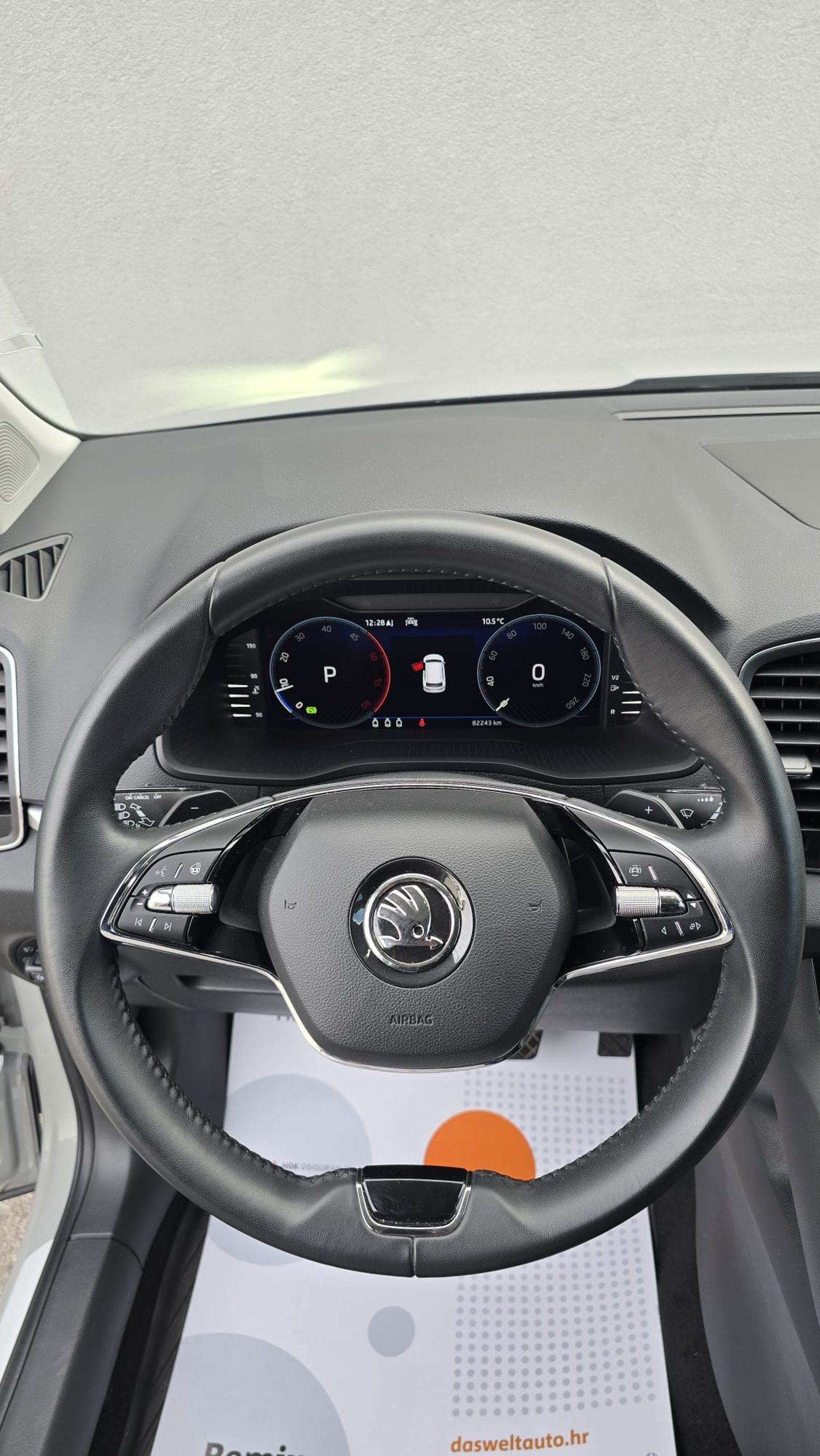 2023 Škoda Karoq — fotografija 12