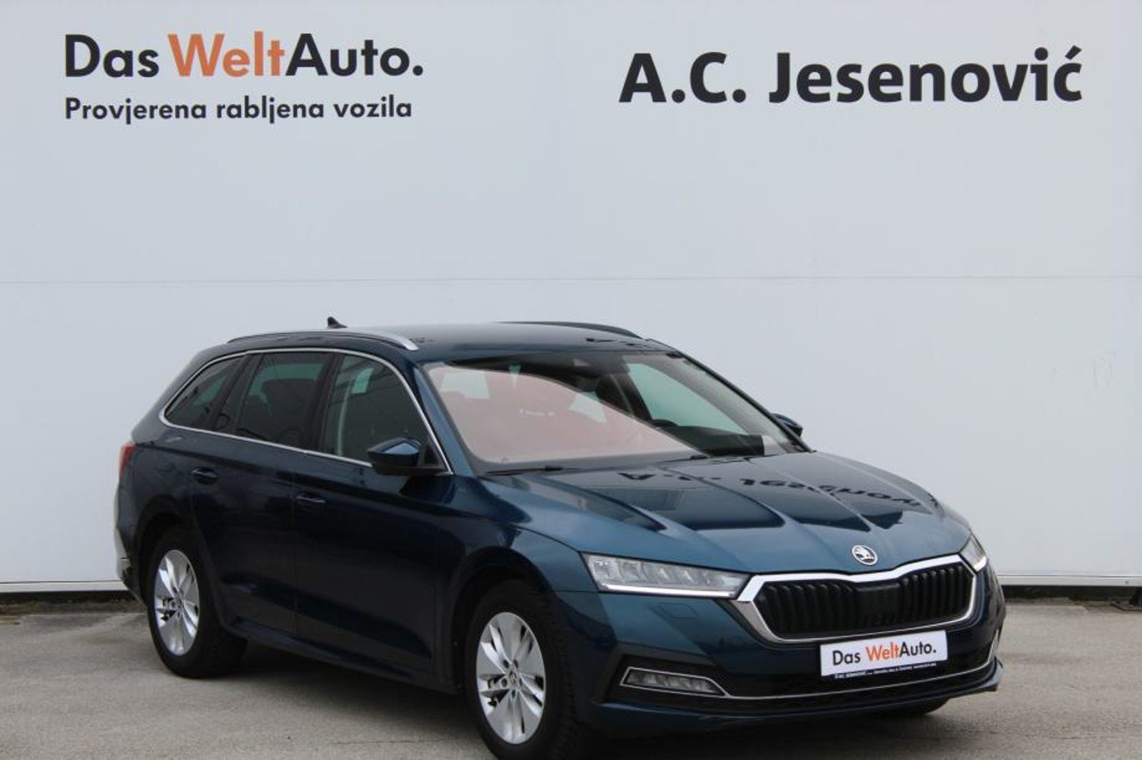 2021 Škoda Octavia Combi — fotografija 3