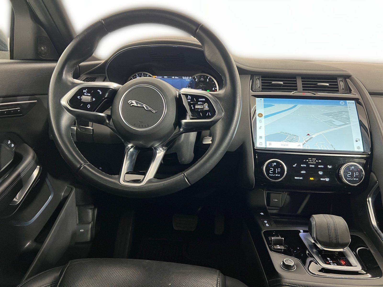 2022 Jaguar E-Pace — fotografija 15