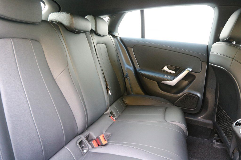 2020 Mercedes-Benz CLA Progressive — fotografija 8