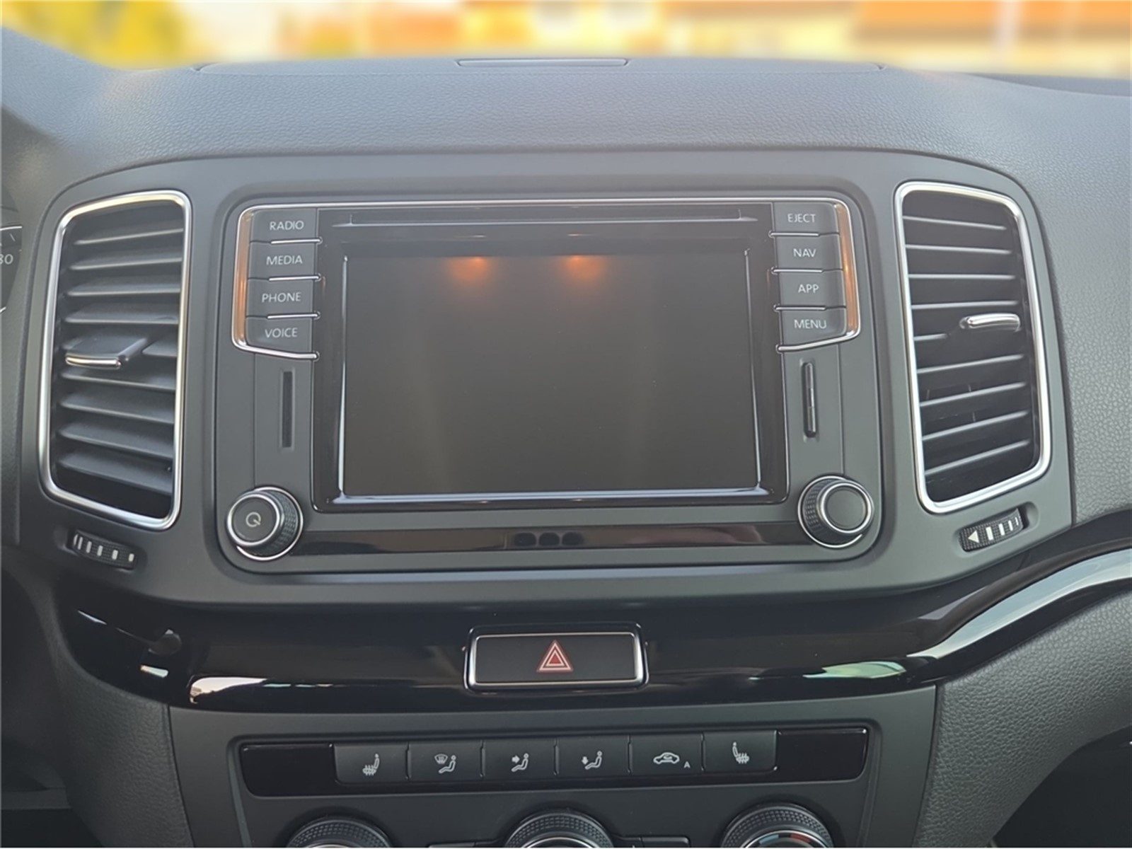 2018 Volkswagen Sharan — fotografija 9
