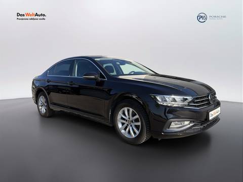2021 Volkswagen Passat — sličica 3