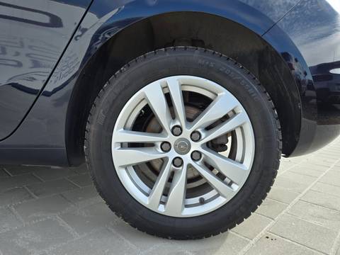 2019 Opel Astra — sličica 5