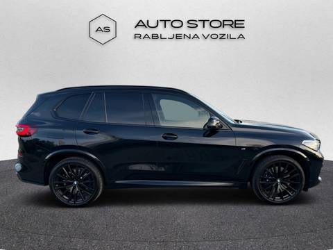 2021 BMW X5 M Sport — sličica 11