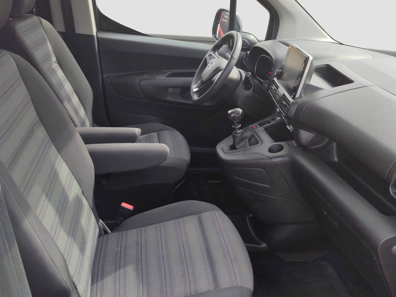 2023 Opel Combo — fotografija 13