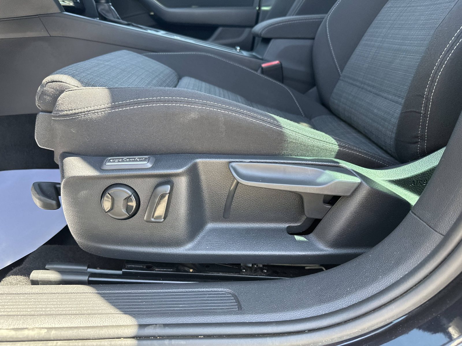 2021 Volkswagen Passat Variant — fotografija 28