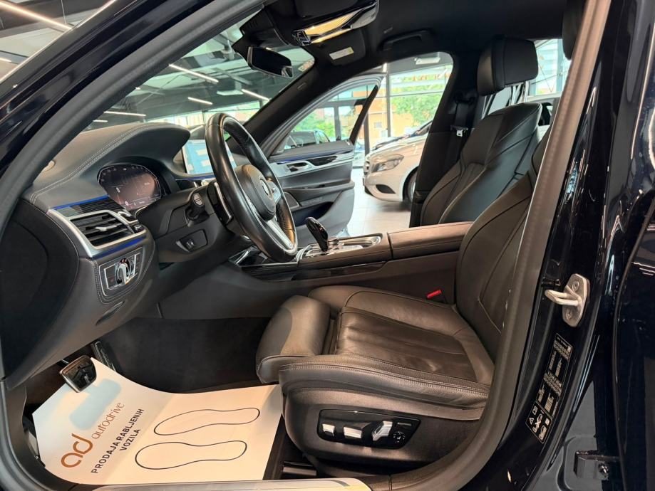 2021 BMW Serija 7 — fotografija 15