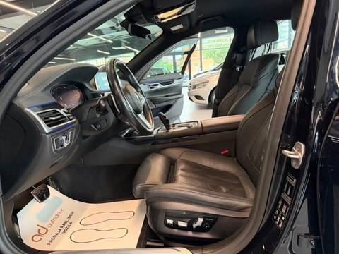 2021 BMW Serija 7 — sličica 15